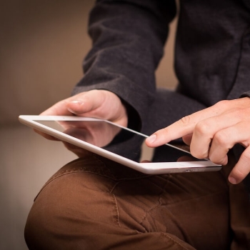 Bukiety kwiatów na wesele: Jak wybrać idealne kompozycje dla Twojego dnia