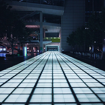 Dziecko na weselu: Jak zapewnić maluchowi radość i komfort w tym wyjątkowym dniu?